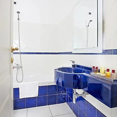 San Michele 4*