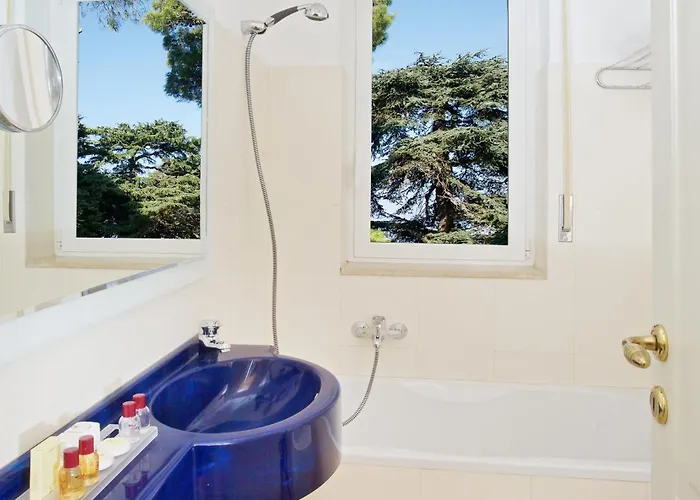 Отель San Michele 4*